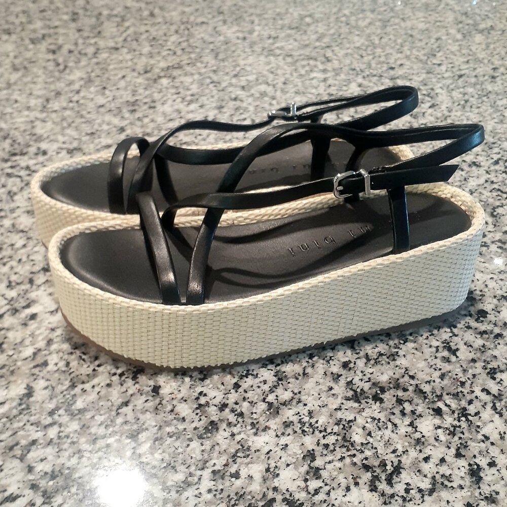 Gianni Bini women sandals